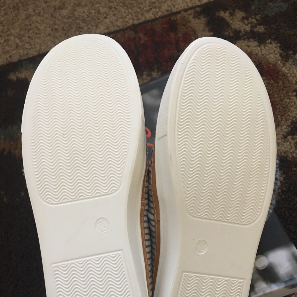 Impressions Boutique Slip on - Picture 4 of 7